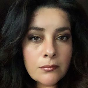 Meet your Posher, Faviola